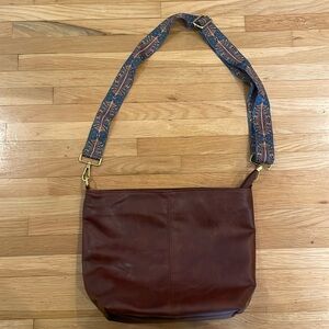 Women’s leather tote purse